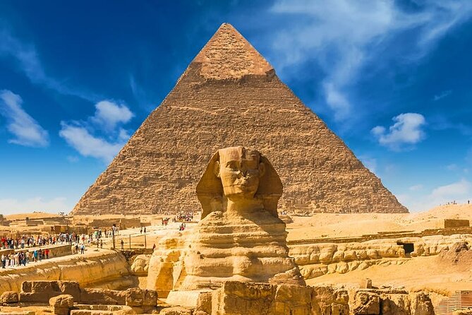 Cairo: Pyramids, Bazaar, Lunch with Female Guide - Lunch with a taste of Egypt