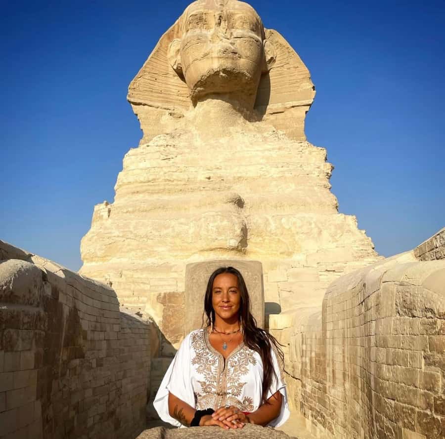 Cairo: Pyramids, Bazaar & Museum with Female Guide - The Giza Pyramids: Cheops, Chephren, and Mycerinus