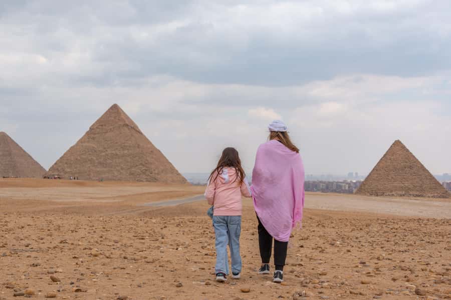 Cairo: Pyramids, Memphis, Sakkara, Dahshur & Bazaar Day Tour - The Sphinx and Valley Temple