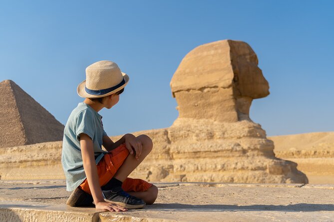 Cairo: Pyramids, Sphinx, Museum & Bazaar Tour with Female Guide - A female guide for Cairo’s biggest day