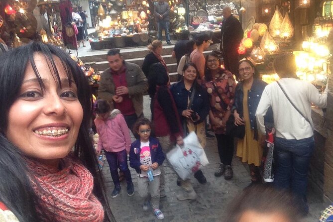 Cairo VIP Guided Tour to Khan El-Khalili Market with Lunch - Egyptian cotton at Khan el Helw Center