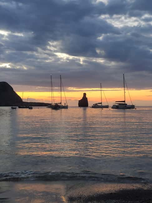 Can Marca caves, Las Dalias Hippie Market and Benirras Tour - Benirras Beach and the drumbeat at sunset