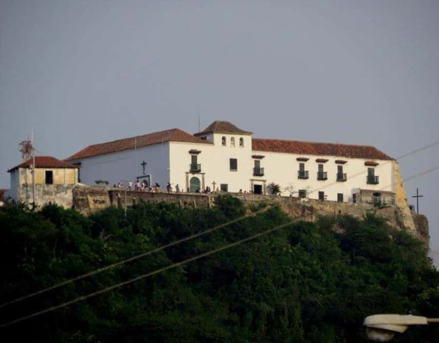 Cartagena: Bazurto Market & La Popa Convent Tour with Lunch - Fruit, Snacks, and a Local Lunch