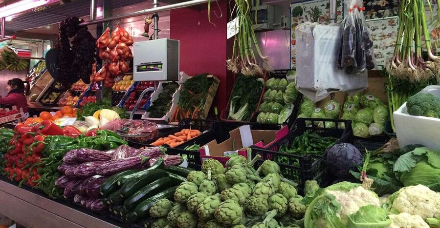 Cartagena: Traditional Market Tour and Tasting - Starting at the Heroes of Cavite monument