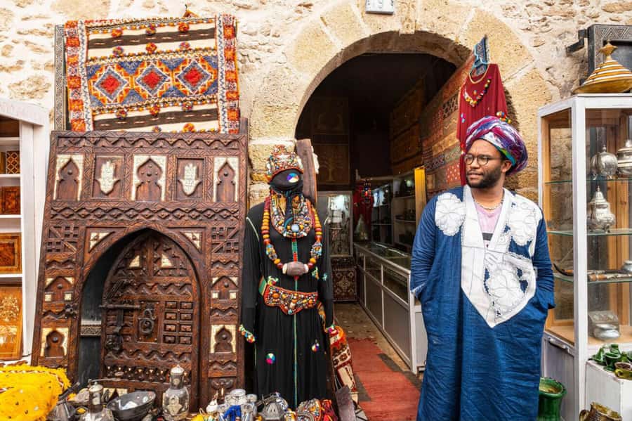 Casablanca: Traditional Souks Shopping Private Tour - Starting with pickup and a private vehicle