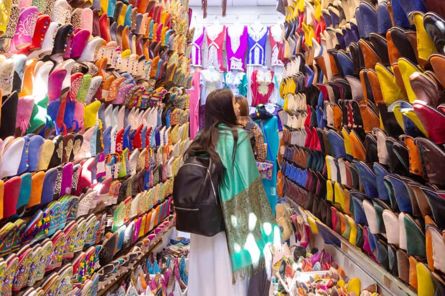 Casablanca: Traditional Souks Shopping Private Tour - Entering Casablanca’s food and spice markets