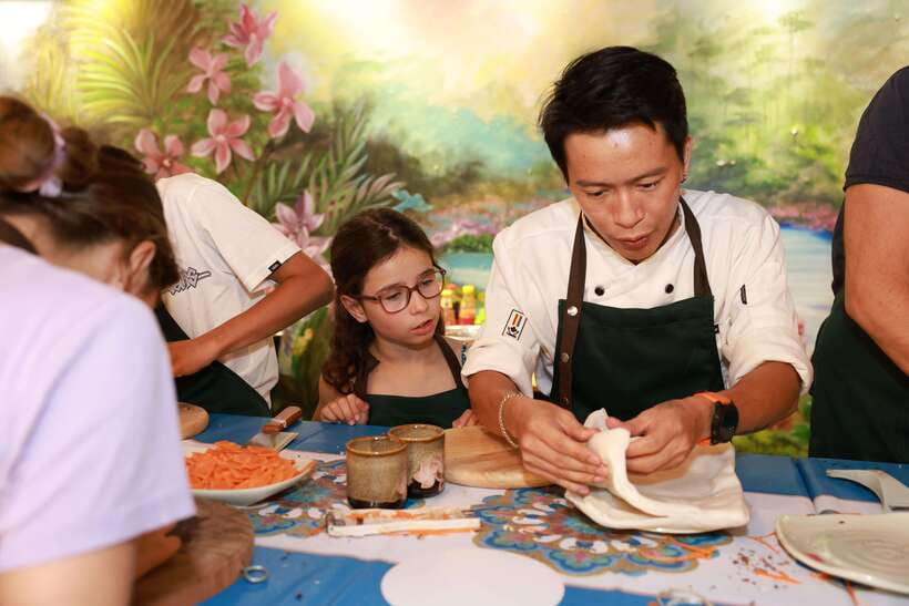CatBa: Authentic Vietnam Cooking Class and local market tour - What the Cat Ba Market visit adds