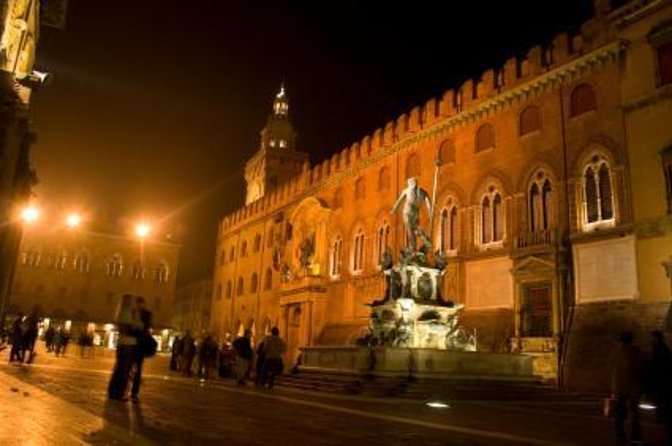 Cesarine: Market Tour & Cooking Class at Local's Home in Bologna - Key points to know before booking