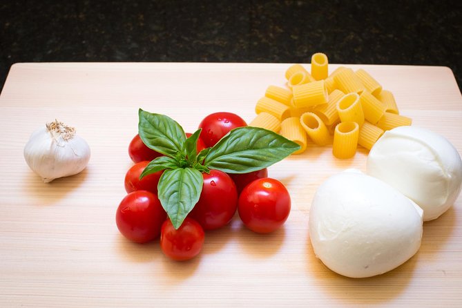Cesarine: Market Tour & Cooking Class at Local's Home in Lucca - Key points to know before booking