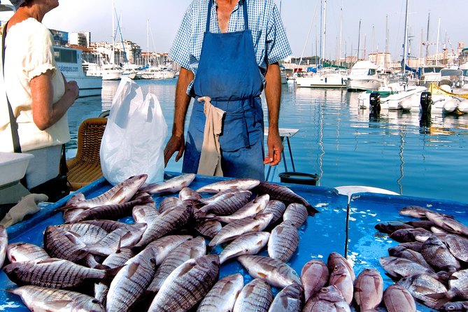 Cesarine: Market Tour & Home Cooking Class in Bari - From Bari’s market stalls to a local kitchen