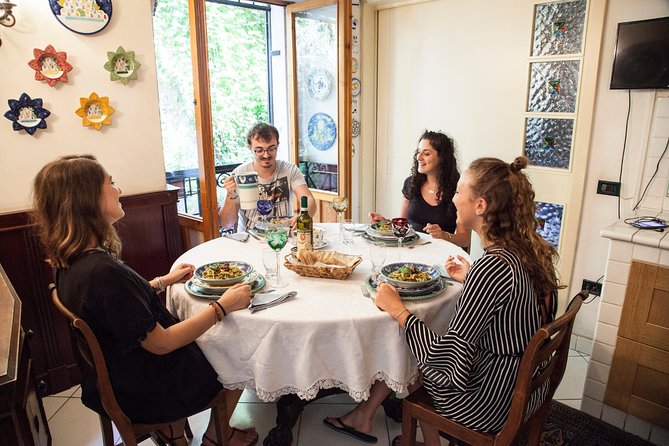 Cesarine: Market Tour & Home Cooking Class in Bari - Who will enjoy this Bari cooking class