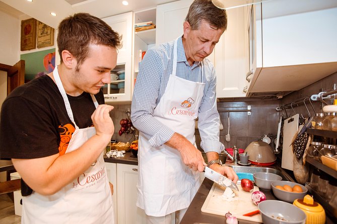 Cesarine: Market Tour & Home Cooking Class in Catania - The market visit sets the menu, at least in theory