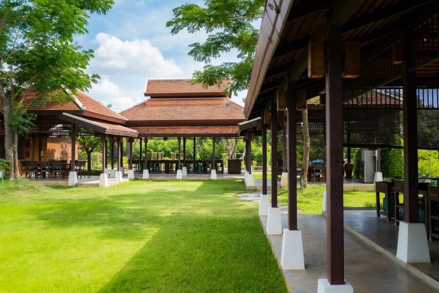 Chiang Mai: Authentic Cooking Class with Market & Farm Visit - A market visit that teaches you what Thai food actually needs