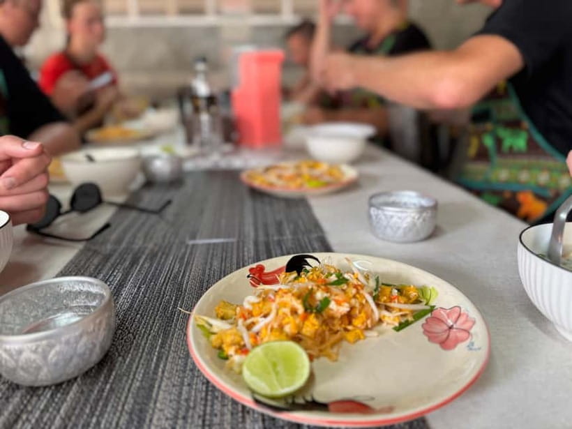Chiang Mai: Cooking Class with Market and Pickup - Who will get the most from this class