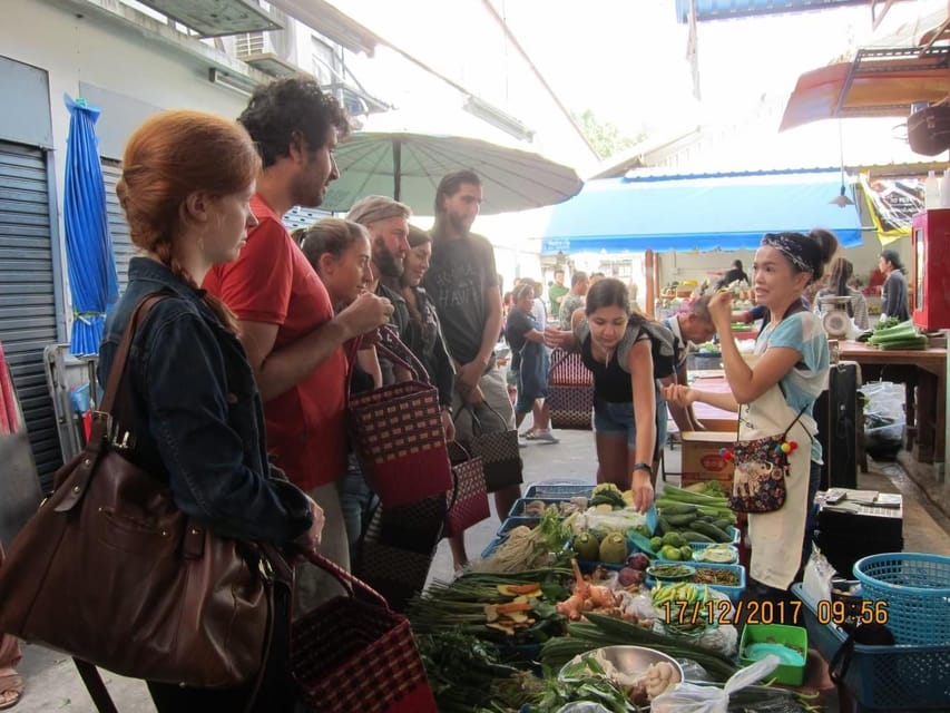 Chiang Mai: Half Day Evening Cooking Class with Market Tour - Your own station and practical instruction