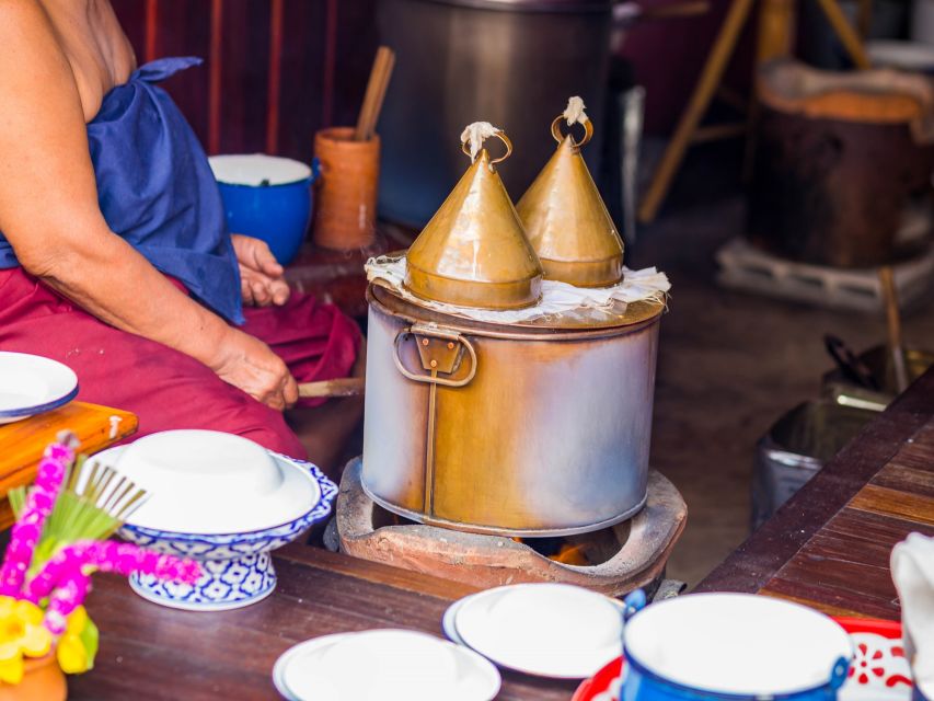 Chiang Mai: Local Food and Markets Guided Walking Tour - Thana Ocha ends the walk with Hakka-style noodles