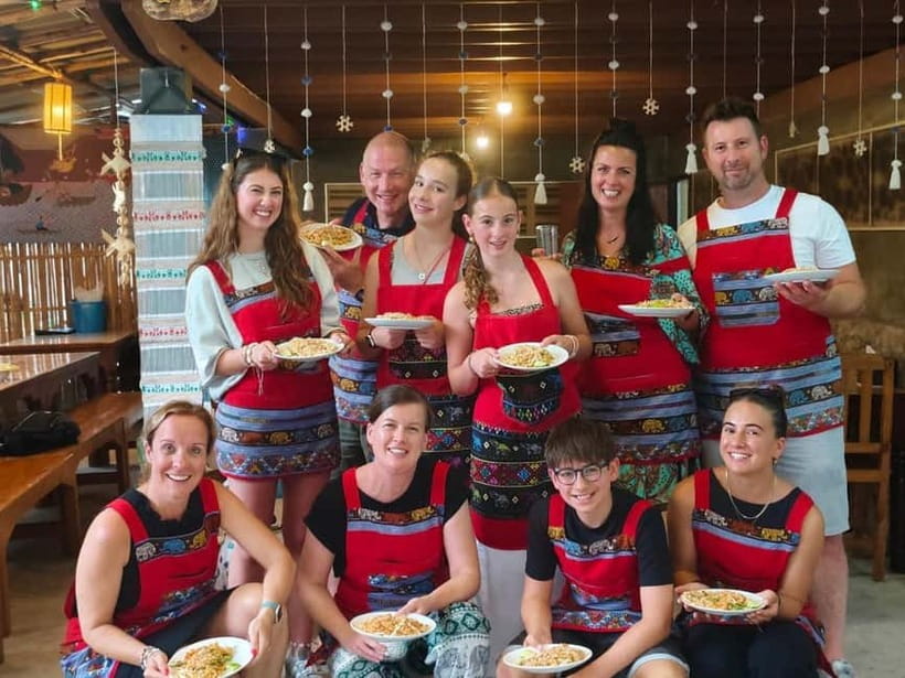 Chiang Mai: Traditional Thai Cooking Class with Market Tour - Is $32 a good price?
