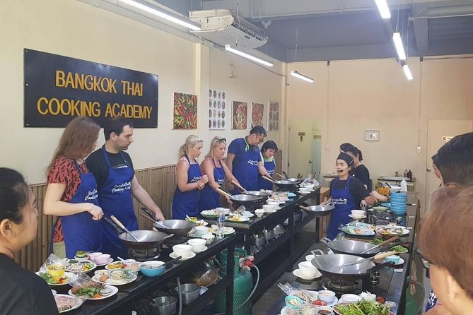 Choose 5 Dishes: Half-Day Cooking Class in Sukhumvit with Market Tour - A market lesson before the first wok hits the heat