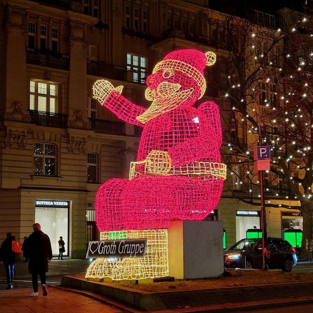 Christmas market lights tour bus through Berlin, free mulled wine (2.5 hours) - KaDeWe, Potsdamer Platz, and the western city lights