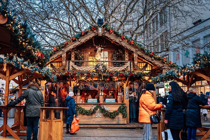 Christmas Markets Food Tour in Munich - Marienplatz and Munich’s best-known market