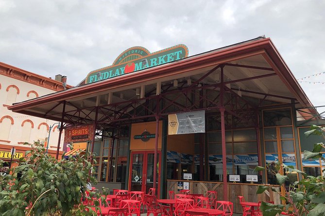 Cincinnati's Original Findlay Market Tour With Tastings - Five bites inside Cincinnati’s market heart