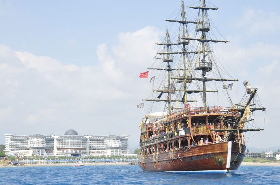 City of Side: Manavgat River Boat Lunch Cruise & Bazaar Tour - From hotel pickup to the Manavgat River