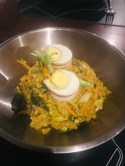 Colombo Cooking Experiance with Explore Market - What you actually do at the stove