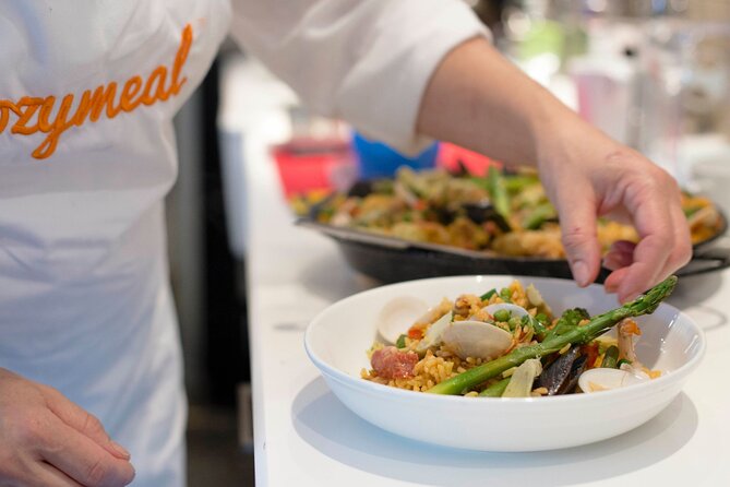 Cook Paella & Tapas + Market Tour in Barcelona (4-Course Meal) - Starting at Plaça Reial with Barcelona on the doorstep