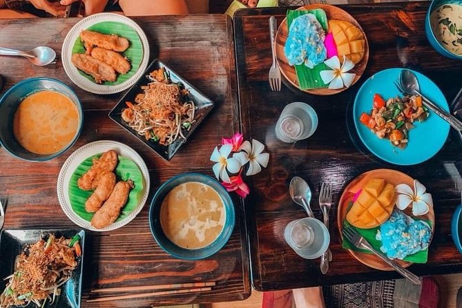 Cooking Morning Class Chiang Mai Visit Organic Garden and Market - Six Dishes, Six Decisions