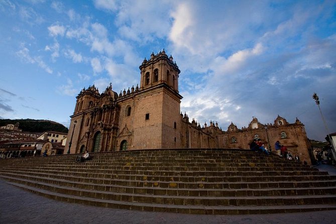 Cusco City Sightseeing, San Pedro Market, Cathedral and Qorikancha Temple - San Cristóbal Plaza gives you the city at a glance
