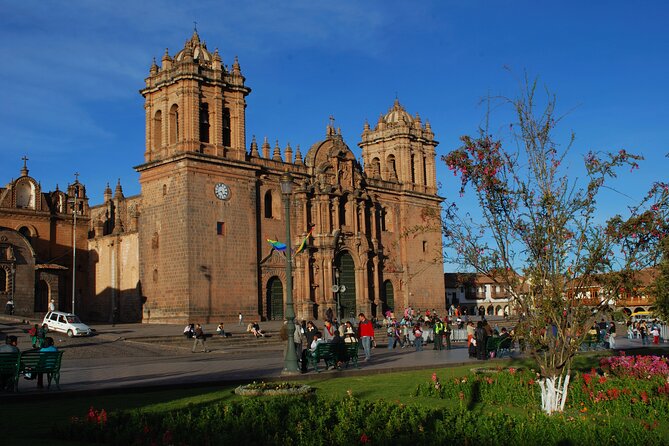 Cusco City Sightseeing, San Pedro Market, Cathedral and Qorikancha Temple - Cusco Cathedral brings the afternoon to Plaza de Armas