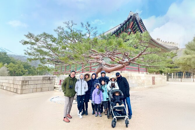 Customizable Seoul Private Tour Palaces Food and Markets - Why this private Seoul tour works for a first day