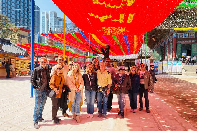 Customizable Seoul Private Tour Palaces Food and Markets - Cheonggyecheon Stream and modern Seoul