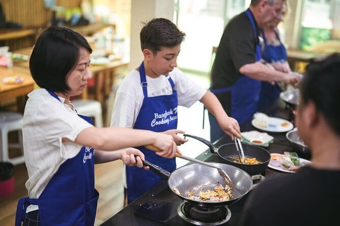 Customizable Thai Cooking Class with Onnuch Market in Bangkok - Key points to know before booking