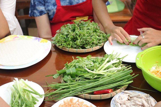 Da Nang Cooking Class with Coffee Tasting and Market Visit - Reading the market through a cook’s eyes