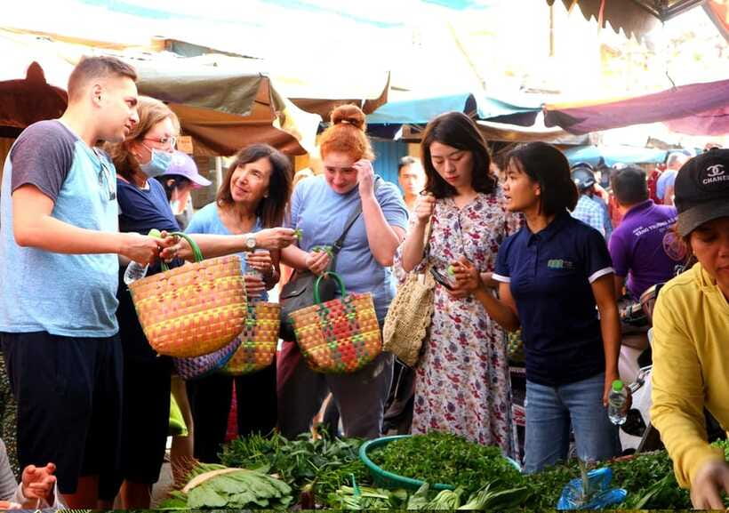 Da Nang/Hoi An: Market Tour, Basket Boat Ride, Cooking Class - Booking details that matter