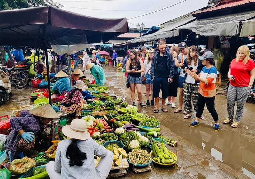 Da Nang/Hoi An: Market Tour, Basket Boat Ride, Cooking Class - Who should book this activity?