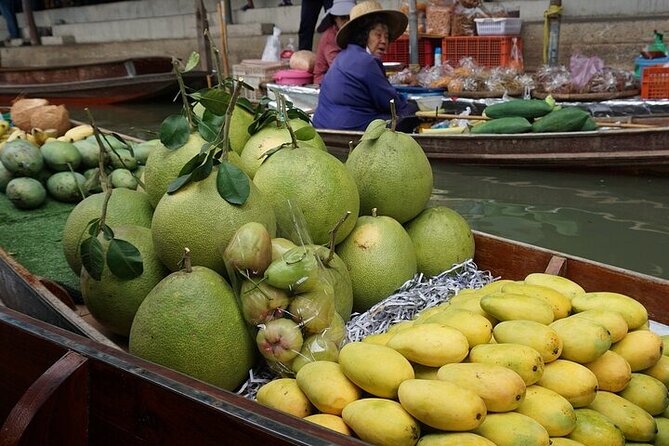 Damnoen Saduak Floating Market & Maeklong Railway From Bangkok - What to bring for a better day