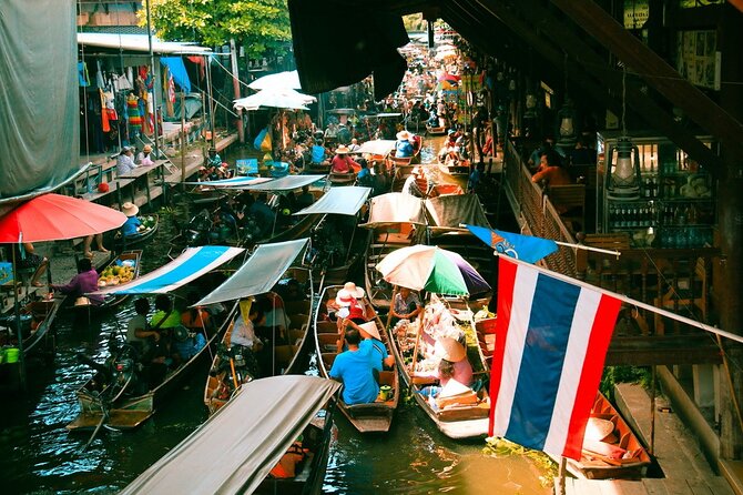 Damnoen Saduak Floating Market & Maeklong Railway Market Tour From Bangkok - Why these two markets make a good pair