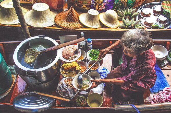 Damnoen Saduak Floating Market & Maeklong Railway Market Tour From Bangkok - The guide can shape the day