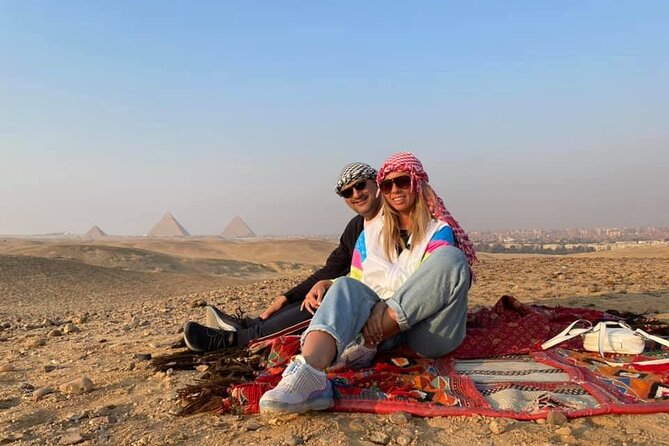 Day Tour To Giza Pyramids & Egyptian Museum & Khan El Khalili Bazaar - Menkaure and the scale of the Giza complex