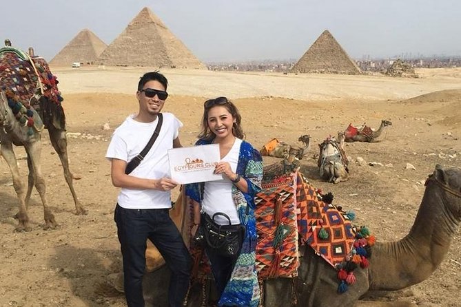 Day Tour to the Pyramids of Giza, Egyptian Museum and Khan El khalili Bazaar - Guide quality and the private format