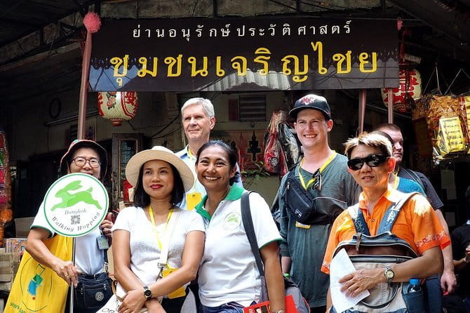 Day Trip to Bangkok Floating Market & Maeklong Railway - Who should book this Bangkok day trip