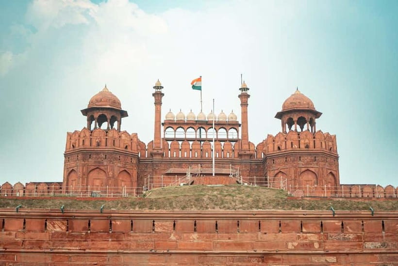 Delhi: Half-Day Old Delhi Private Guided Tour with Markets - Languages, timing, and practical comfort