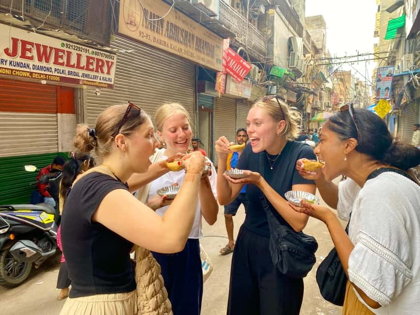 Delhi: Old Delhi's Street Food, Temples & Spice Market Tour - Why this Old Delhi tour works