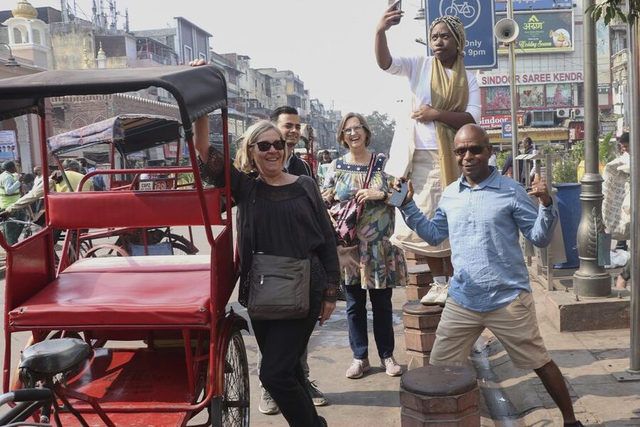 Delhi: Old Delhi & Spice Market Tour - Jain temple, Kinari Bazar, and places beyond the main route