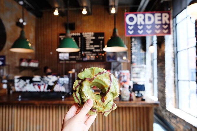 Delicious Donuts & Sweet Treats: West Loop Walking Tour - Starting at Do-Rite Donuts on North Morgan Street