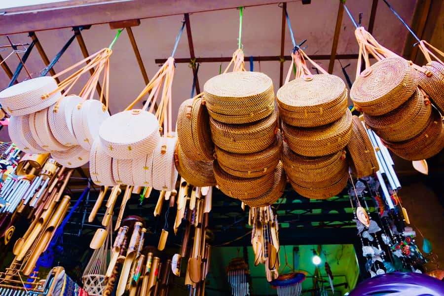 Denpasar: Museum, Traditional Market and Food Tasting Tour - Puputan Square and Denpasar’s public memory