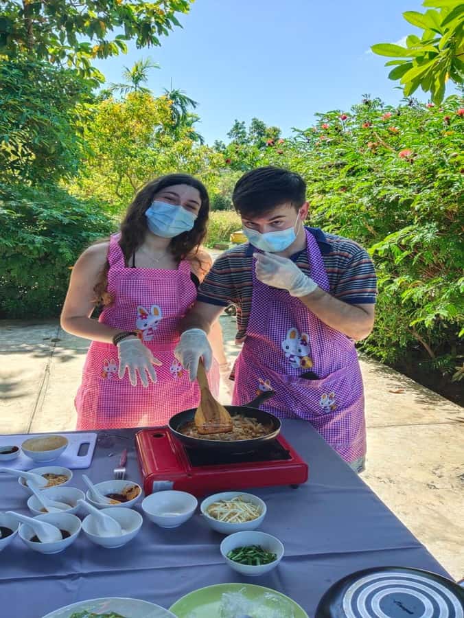 Dinner from cooking class & enjoy local night market - Practical details before you reserve
