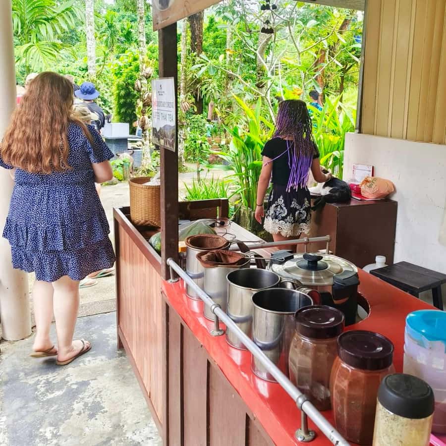 Dinner from cooking class & enjoy local night market - Who should book this cooking evening